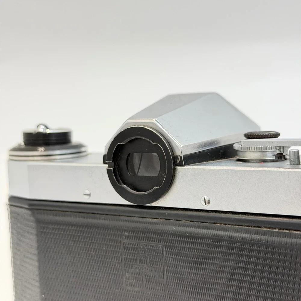 Praktica Nova 35mm SLR Camera with Carl Zeiss Jena Tessar 2.8/50 Lens Vintage